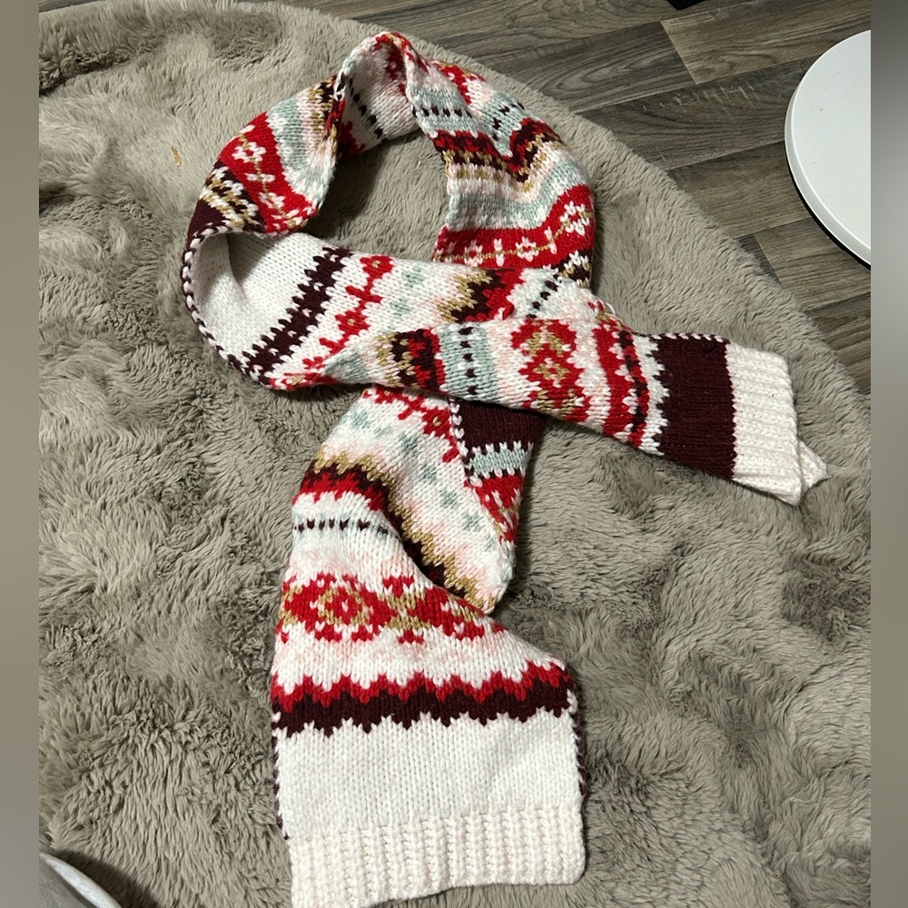 Old Navy Knit Scarf